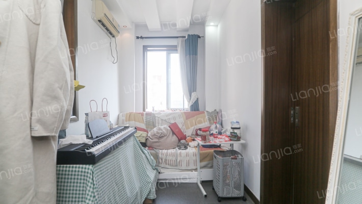 峨山路455弄二手房实景图