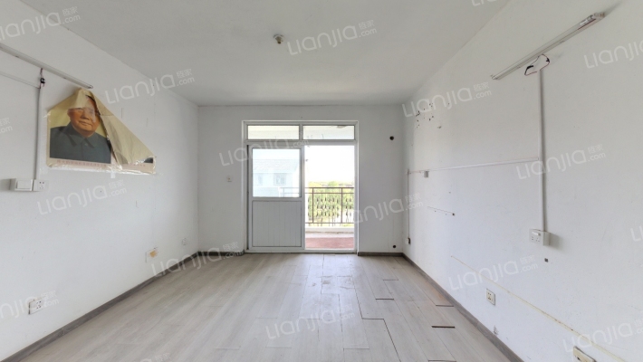 新德佳苑二手房实景图