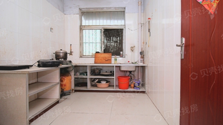 商水县城内多层房子简单装修拎包入-厨房