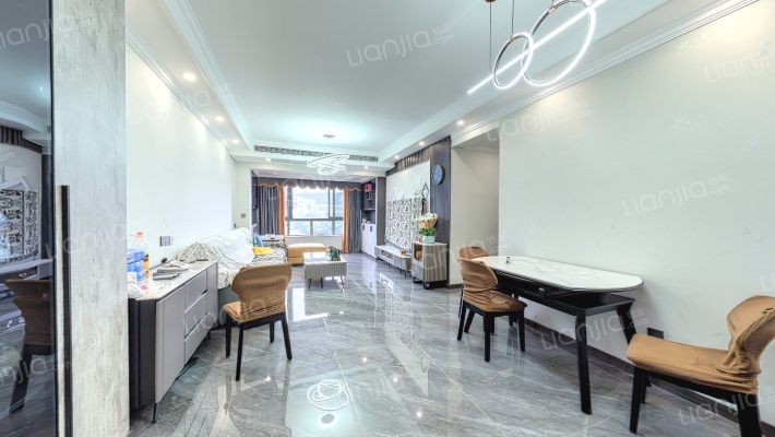 中伦金海岸二手房实景图