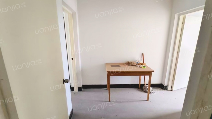 温泉绿色庄园二手房实景图