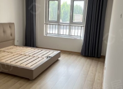 整租·珑湾翡翠城 4室2厅 南/北_珑湾翡翠城租房