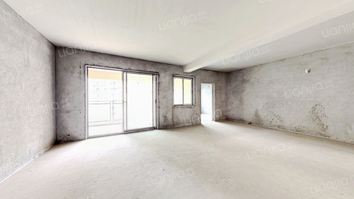 李子湖畔二手房实景图