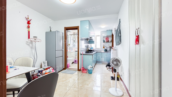 石化六村二手房实景图