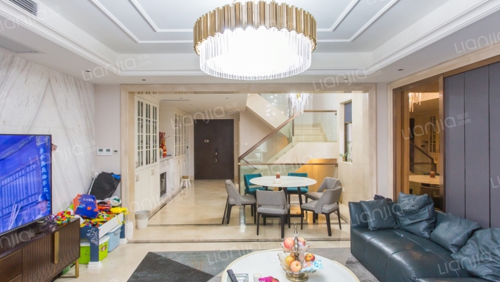 湖畔天下(别墅)二手房实景图