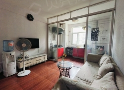 整租·鸿盛凯旋门 1室1厅 南_鸿盛凯旋门租房