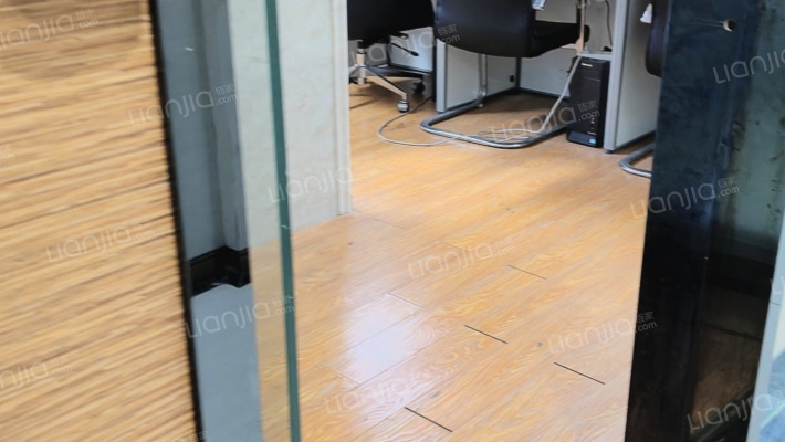 亚太中心二手房实景图