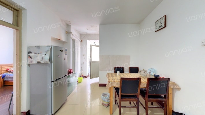 滨河小区颐安苑北区二手房实景图