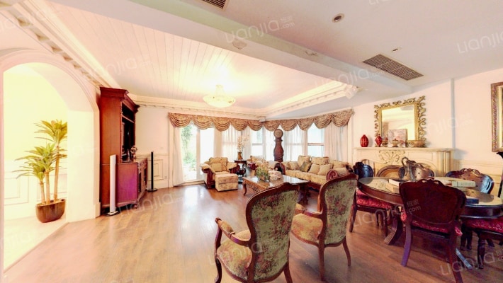 欧泊圣堡苑二手房实景图