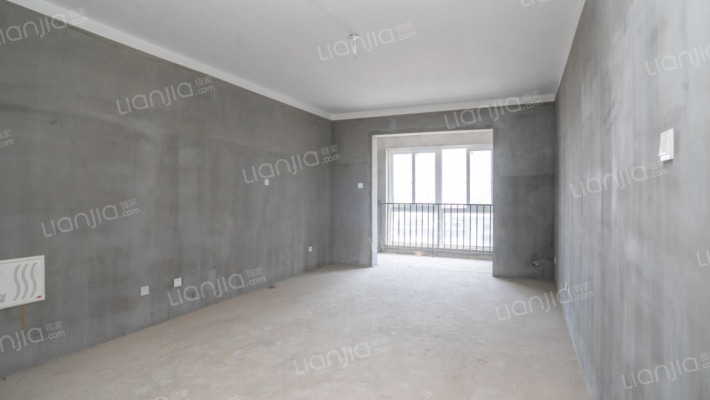 中央广场二手房实景图