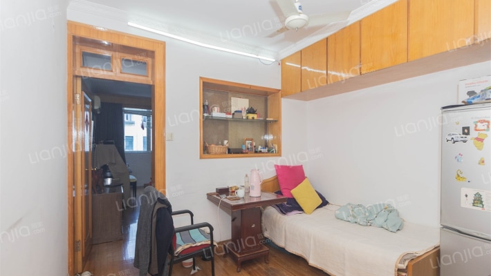 凌兆新村(凌兆路379弄)二手房实景图