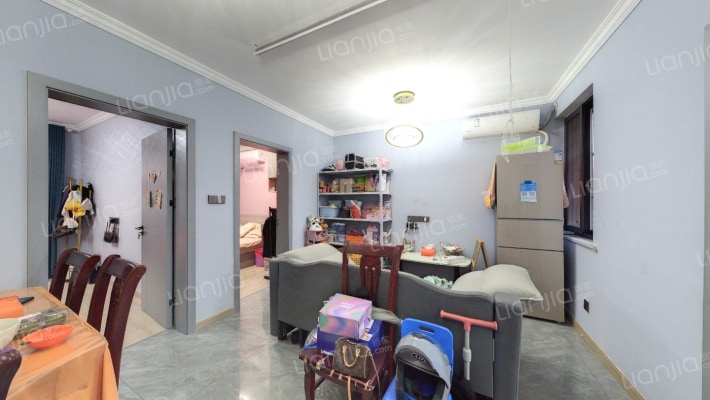 惠麓苑B区二手房实景图