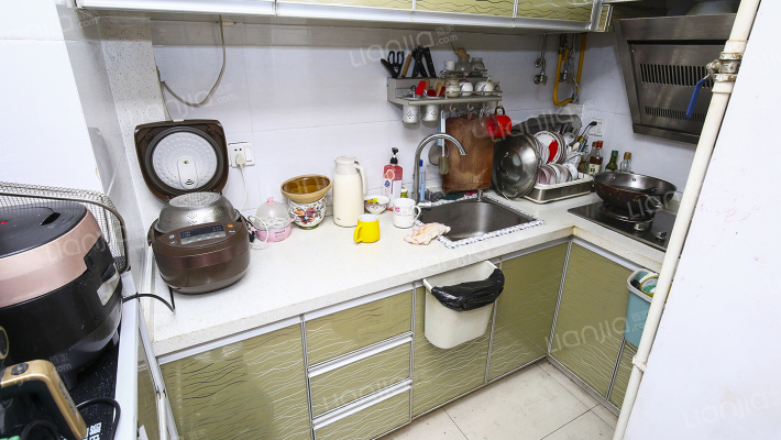 三门路358弄二手房实景图