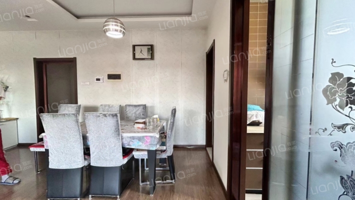 新天地公寓二手房实景图