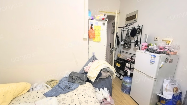 澄畔新村二手房实景图