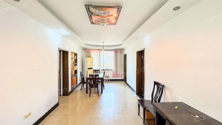 天津路二手房实景图