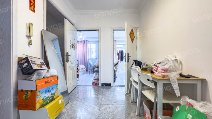 定威小区二手房实景图