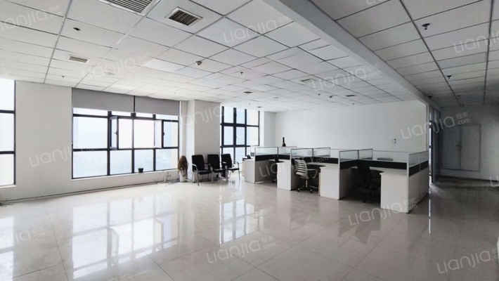 绿地领海大厦二手房实景图