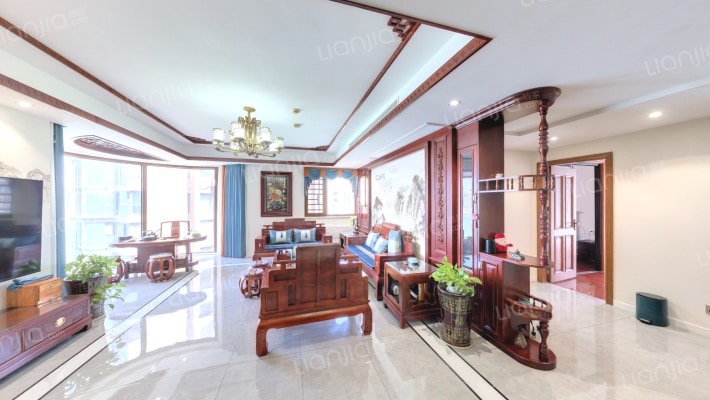 金色屋顶二手房实景图