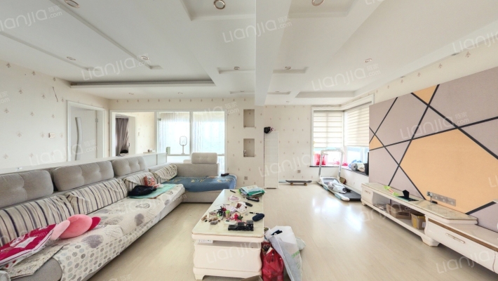 名雅居新华三村二手房实景图