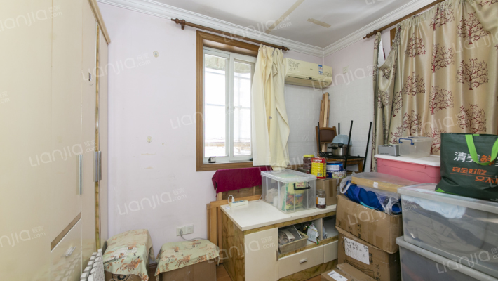 上钢三村二手房实景图