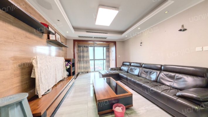 尚郡二手房实景图