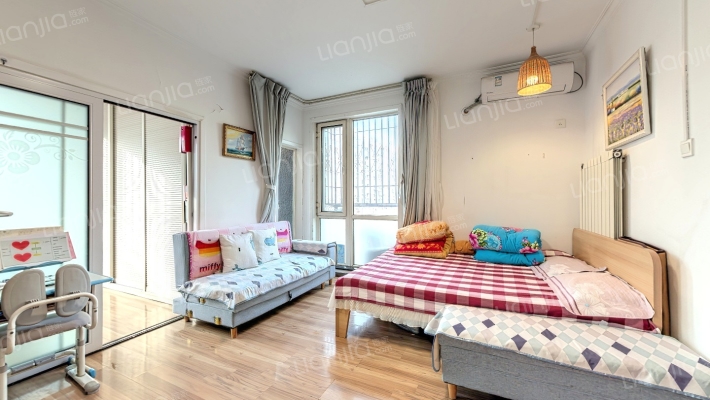 丽园B区二手房实景图