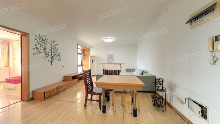 上怡南苑二手房实景图