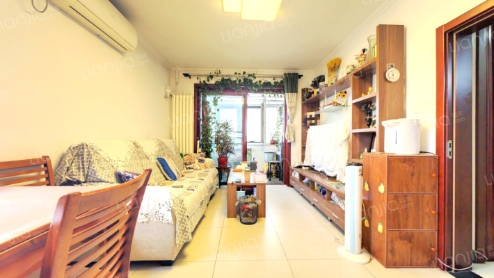 芳群园四区二手房实景图