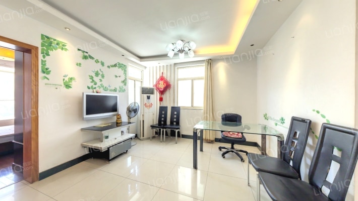 天晴花园二手房实景图