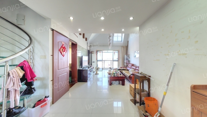 见龙苑二手房实景图