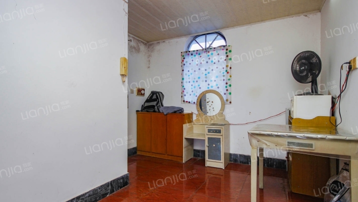 新崇西路二手房实景图