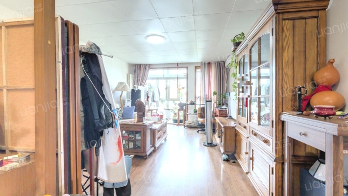 翠成馨园B区二手房实景图