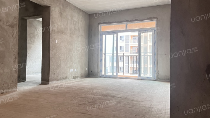 银翔城盛世豪庭二手房实景图