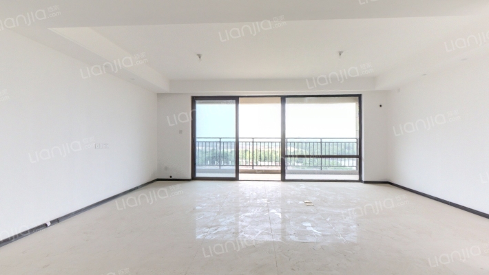 绿地国宝21城三期二手房实景图