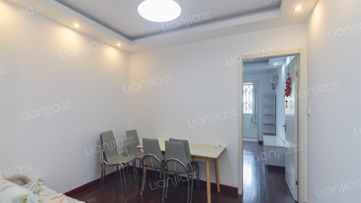 凌兆新村(凌兆路379弄)二手房实景图