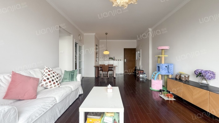 地王广场公寓二手房实景图