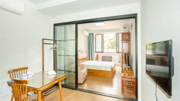 丽园路666号二手房实景图