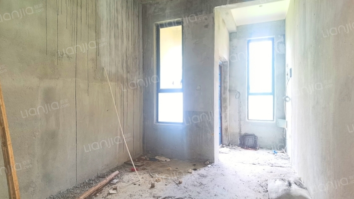 保利半山国际兰乔圣菲二手房实景图