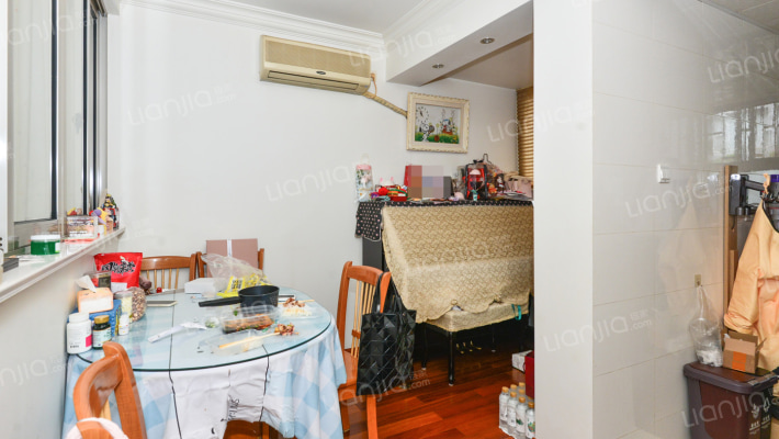 淞兴路305弄二手房实景图