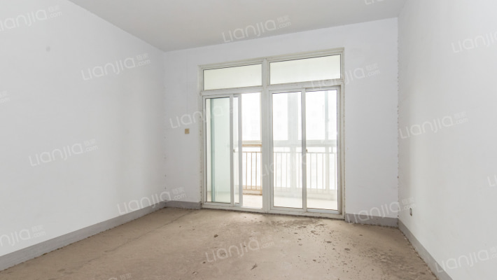 迈村新城二手房实景图