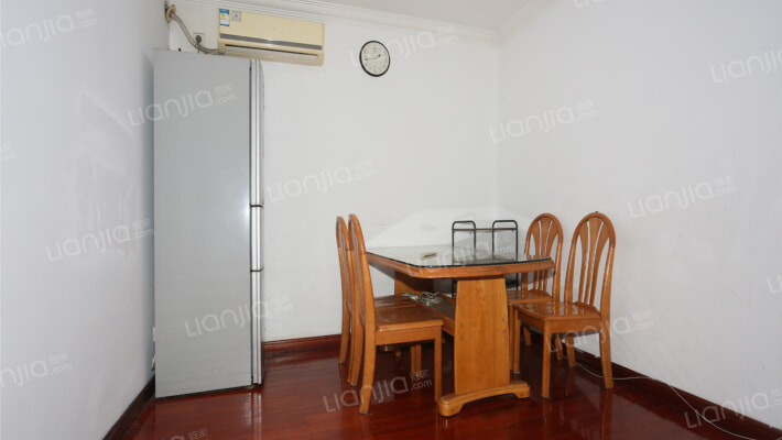 控江路1197弄二手房实景图