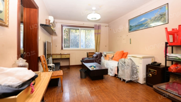 香山新村东南街坊二手房实景图