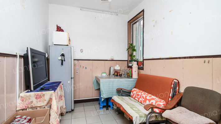 益凯小区二手房实景图