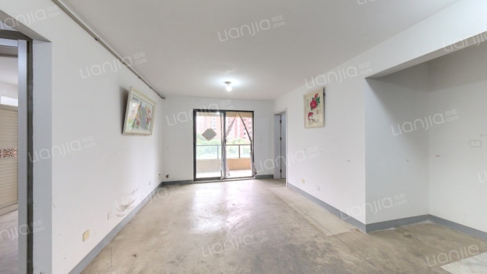 保利罗兰春天二手房实景图