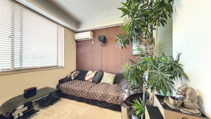 云河湾七号公馆二手房实景图