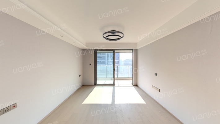 江畔月明府二手房实景图