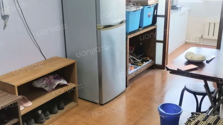 审计局家属楼二手房实景图