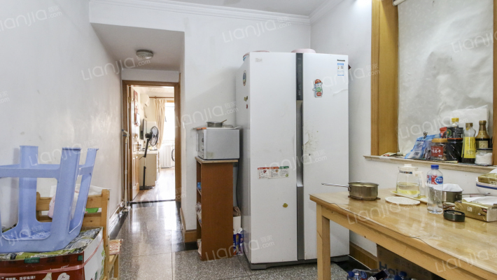 安顺路363号二手房实景图