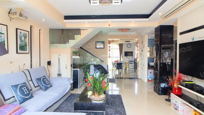 加州阳光二手房实景图